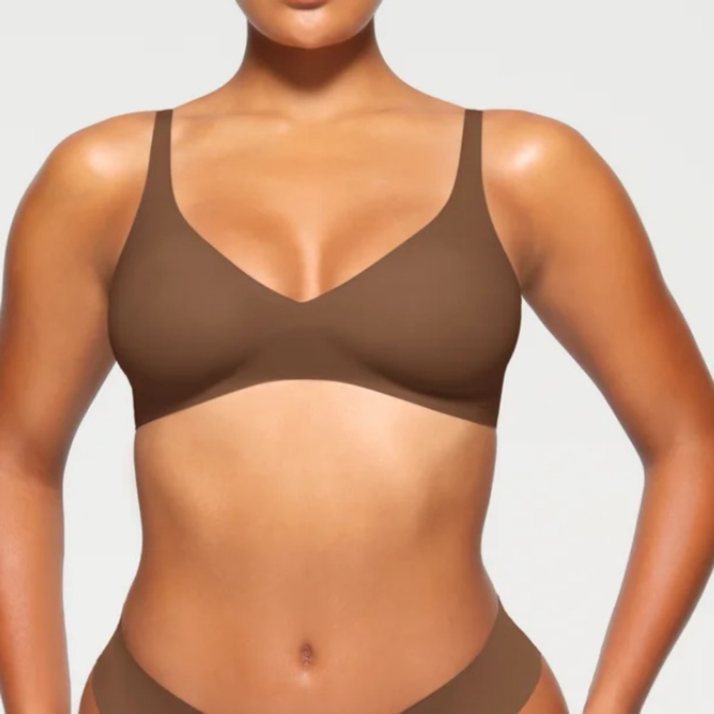 Skims Naked Plunge Bra Oxide Size Large DD